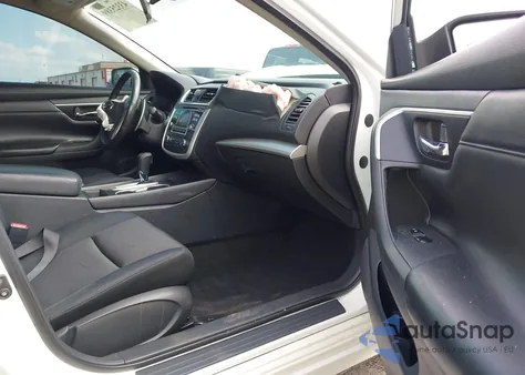 2017 Nissan Altima 2.5 Sr из США, поврежденный, VIN 1N4AL3AP3HN304971